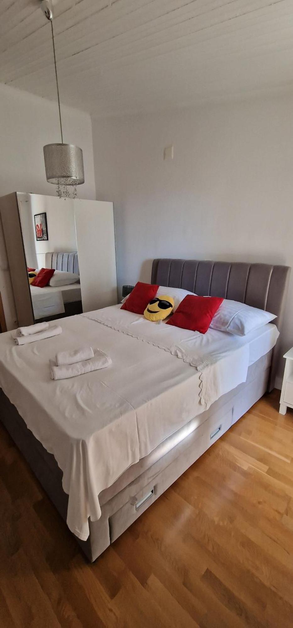 Apartments Anica 2 Makarska Exterior photo
