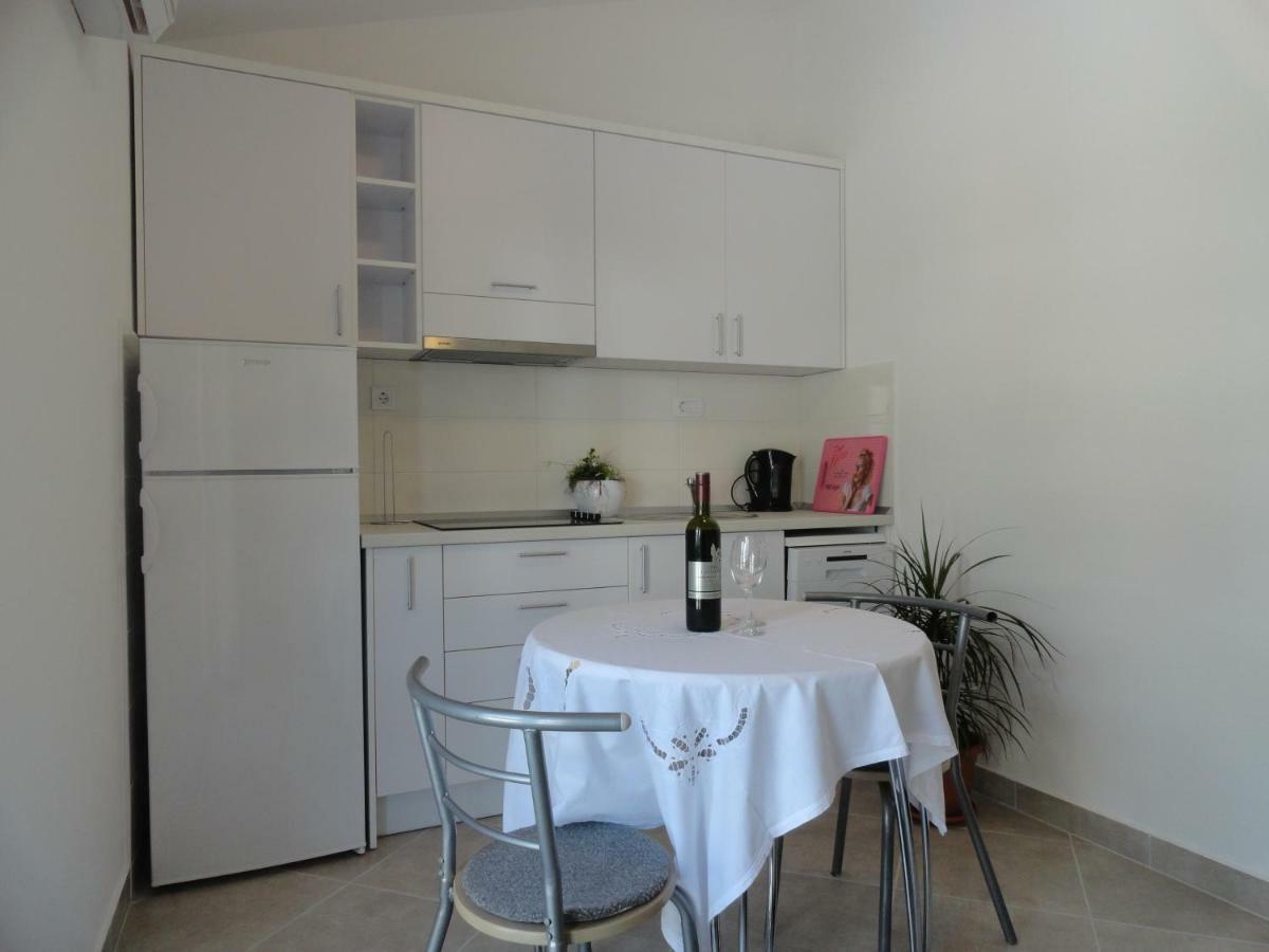 Apartments Anica 2 Makarska Exterior photo